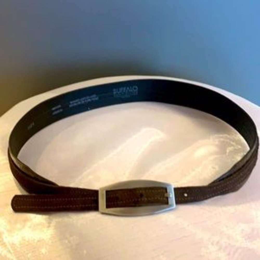 Made in🇨🇦Buffalo 💯% Crocodile Embossed Leather/Suede Belt - Picture 3 of 13